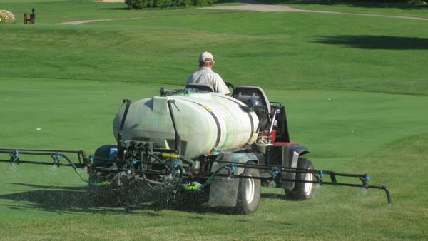 FMC's new mobile tool helps fight war on weeds