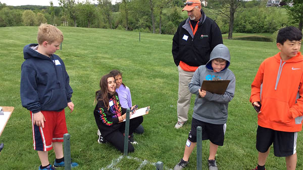 Golf course becomes living laboratory during school field trip