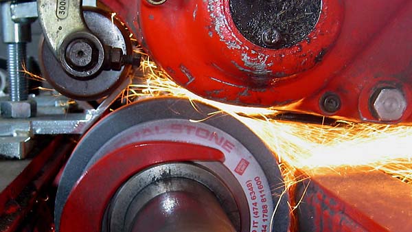 Bernhard, Finch reach distribution agreement
