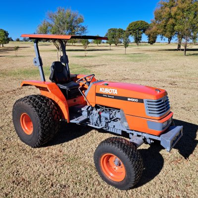   Kubota M4900 Low Hrs!