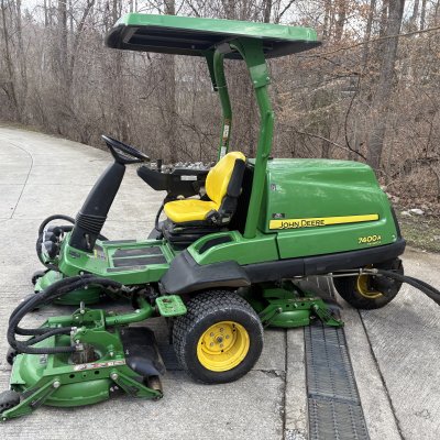  2016 John Deere 7400A (2)