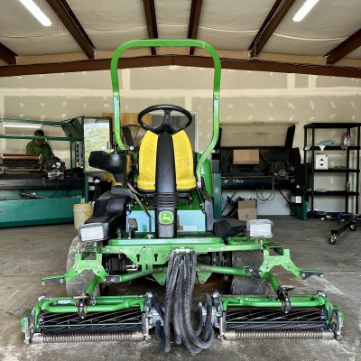 2018 John Deere 2500B Greens Mower
