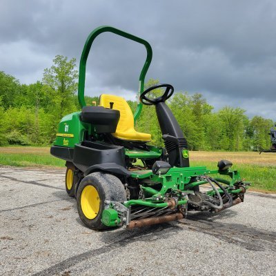  2019 John Deere 2500E Hybrid