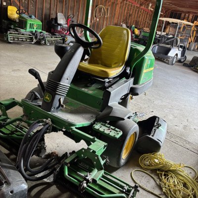  2012 John Deere 2500B