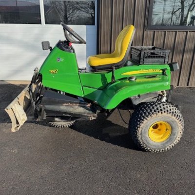  2015 John Deere 1200H