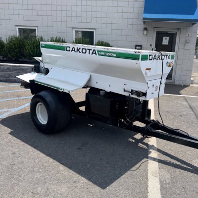 More information about "Dakota 410 Dual Spin Topdresser"