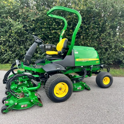   John Deere TC 8800