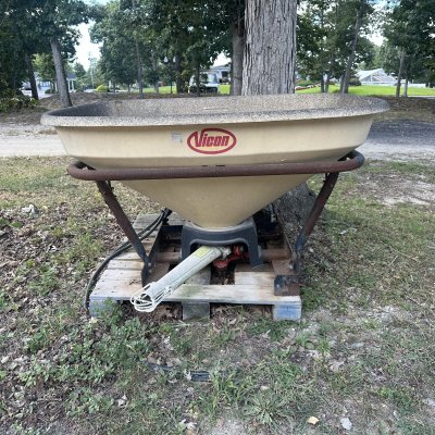   Vicon Spreader