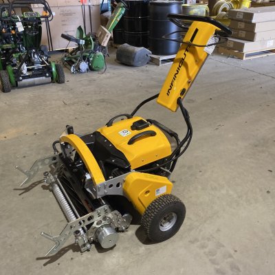 2019 Cub Cadet MWR Trax:FLT22