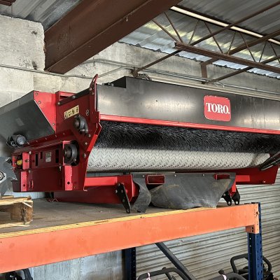   Toro 1800 Top dresser for Workman