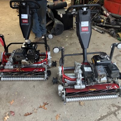  2021 Toro walking greensmower 1026