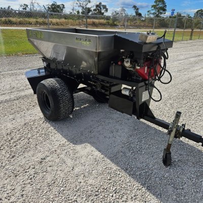   Pequea GT100 Spinner Topdresser