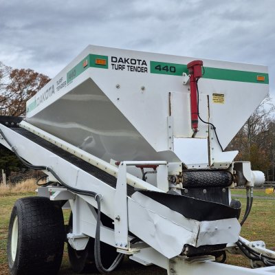   Dakota Turf Tender 440