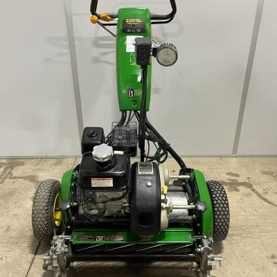  2021 John Deere 220SL (URM110110)