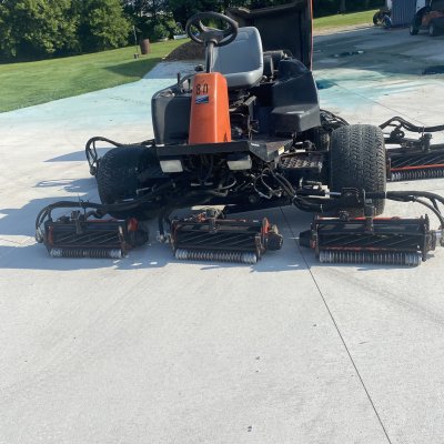  2010 Jacobsen LF4677