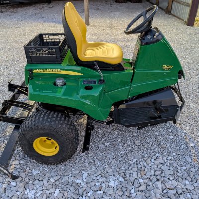  2015 John Deere 1200H