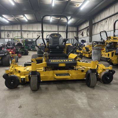  2024 Hustler Super 104 Demo