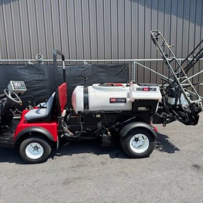  2009 Toro 3200G with 200 gallon sprayer