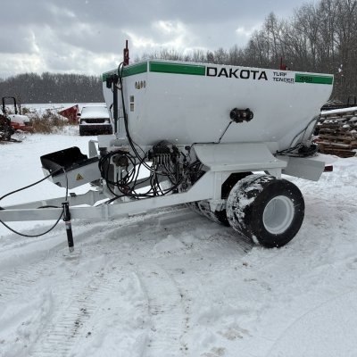  2007 Dakota Turf Tender 440