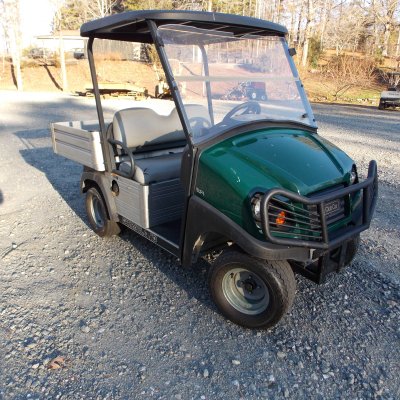  2020 Club Car 300 Gas engine with manual dump