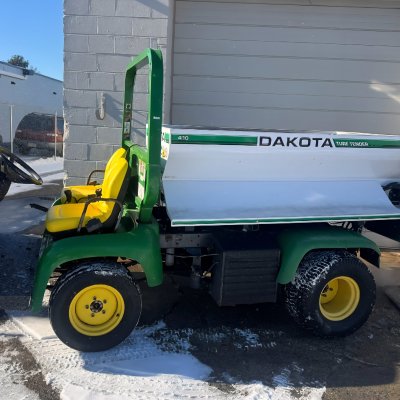  2017 John Deere Progator 2020A w/ Dakota 410 Topdresser