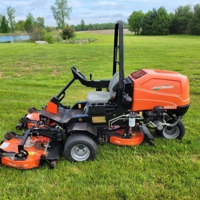  2020 Jacobsen AR331