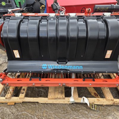  2017 Wiedemann  deep tine aerator SL6