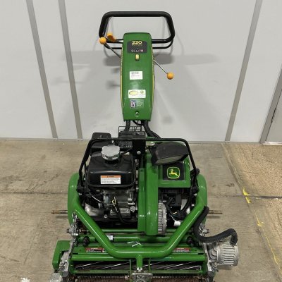  2015 John Deere 220 ecut (URM60298)