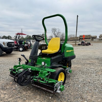  2024 John Deere 2400 Precision Cut
