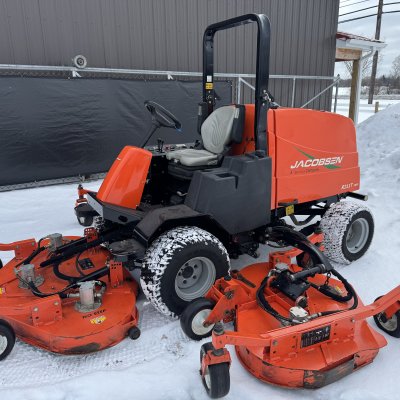  2012 Jacobsen R311