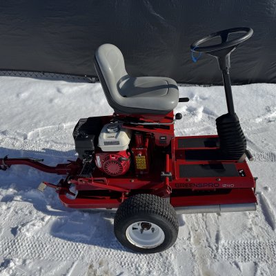  Toro GreensPro 1240