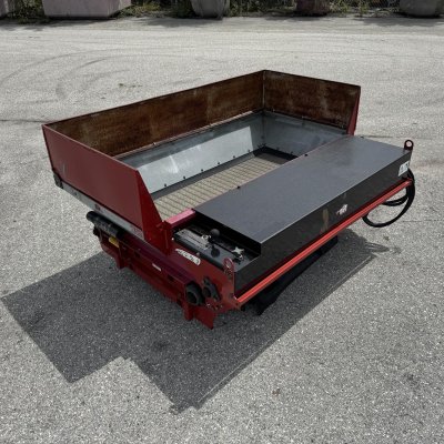  2014 Toro 1800 Top Dressor