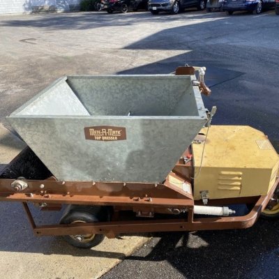  NA Turfco Mete-r-matic