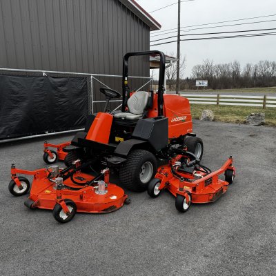  2012 Jacobsen R311T