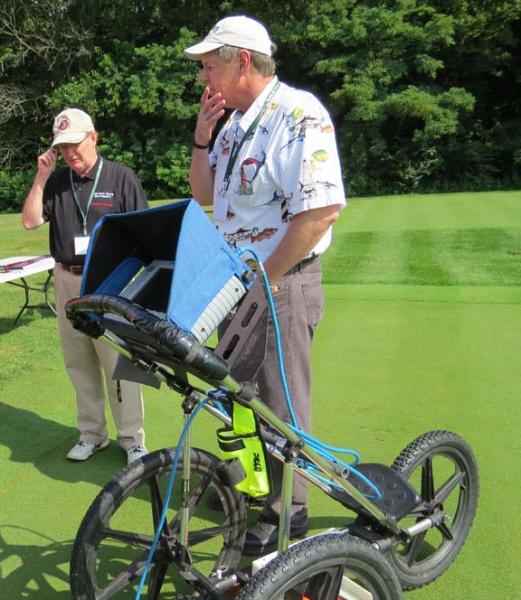 Ed McCoy, Ph.D., of Ohio State University (left) and the USDA's Barry Allred, Ph.D.,demonstrate the SIR 3000 ground-penetrating radar system.